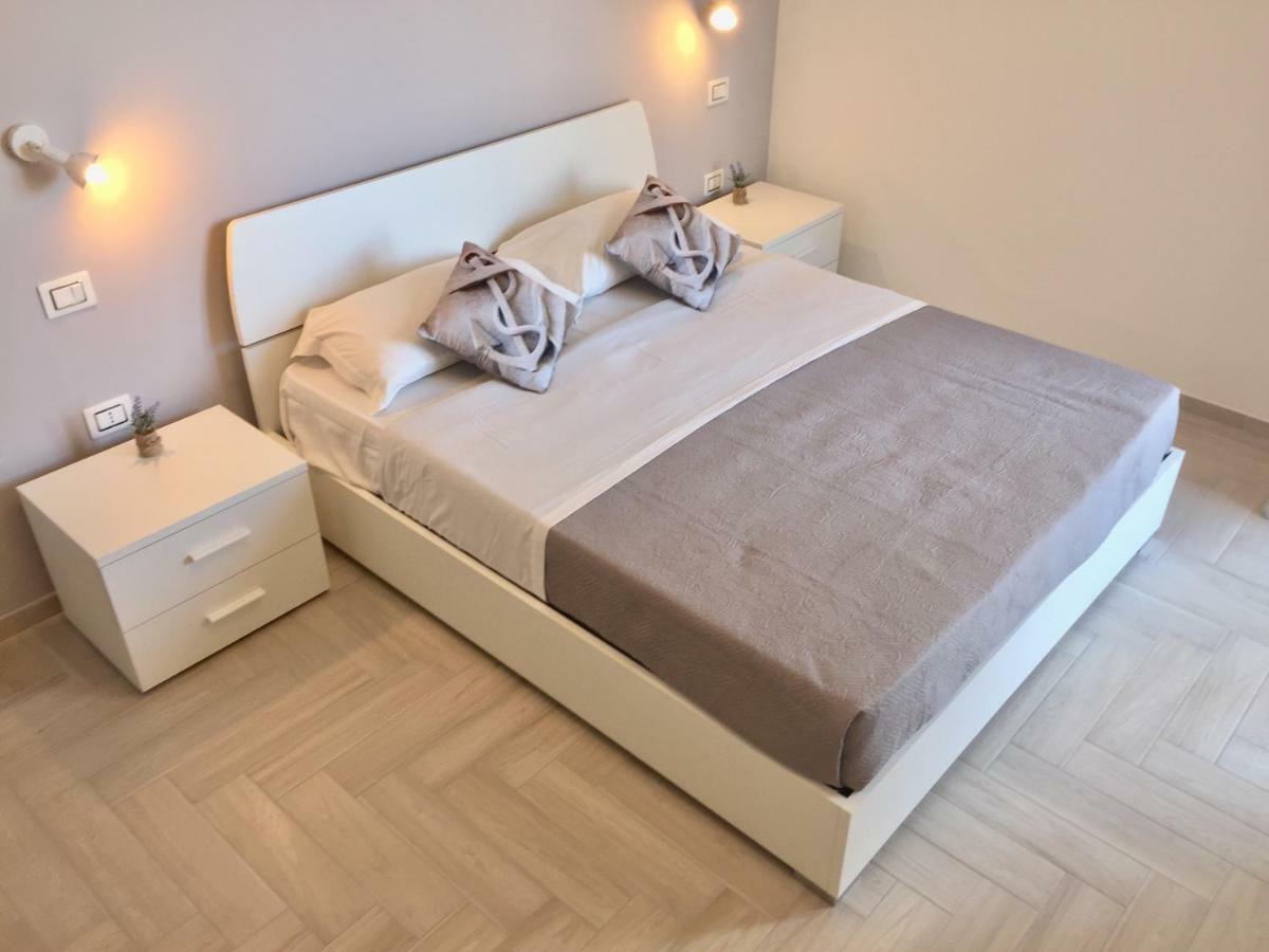 Le Domus Modern Apartments Cagliari Su Forti Eksteriør bilde
