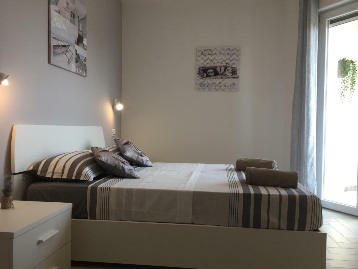 Le Domus Modern Apartments Cagliari Su Forti Eksteriør bilde