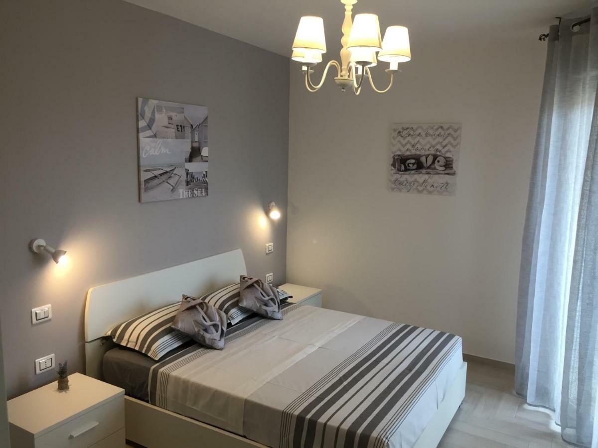 Le Domus Modern Apartments Cagliari Su Forti Eksteriør bilde