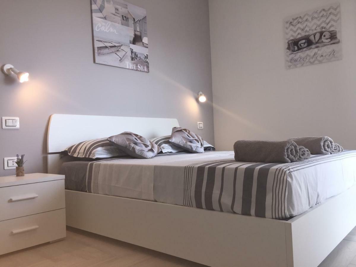 Le Domus Modern Apartments Cagliari Su Forti Eksteriør bilde