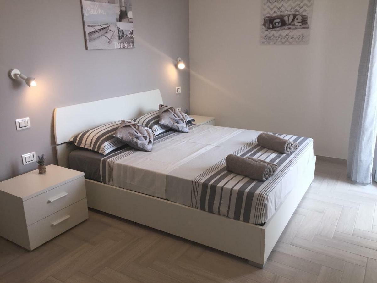 Le Domus Modern Apartments Cagliari Su Forti Eksteriør bilde