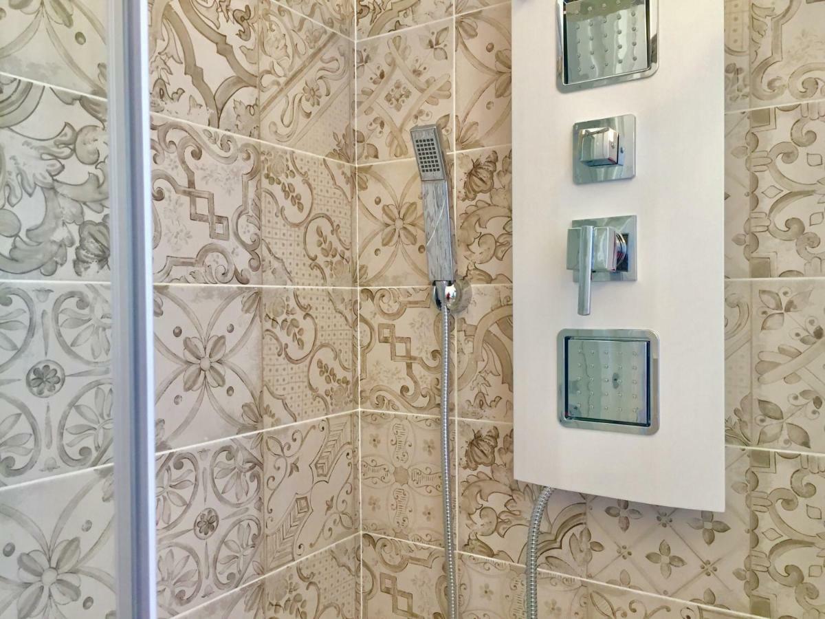 Le Domus Modern Apartments Cagliari Su Forti Eksteriør bilde